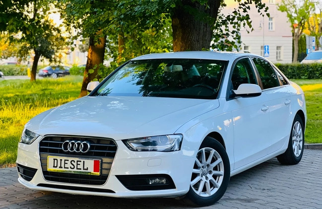 Audi A4 cena 47900 przebieg: 204535, rok produkcji 2013 z Ząbki małe 742